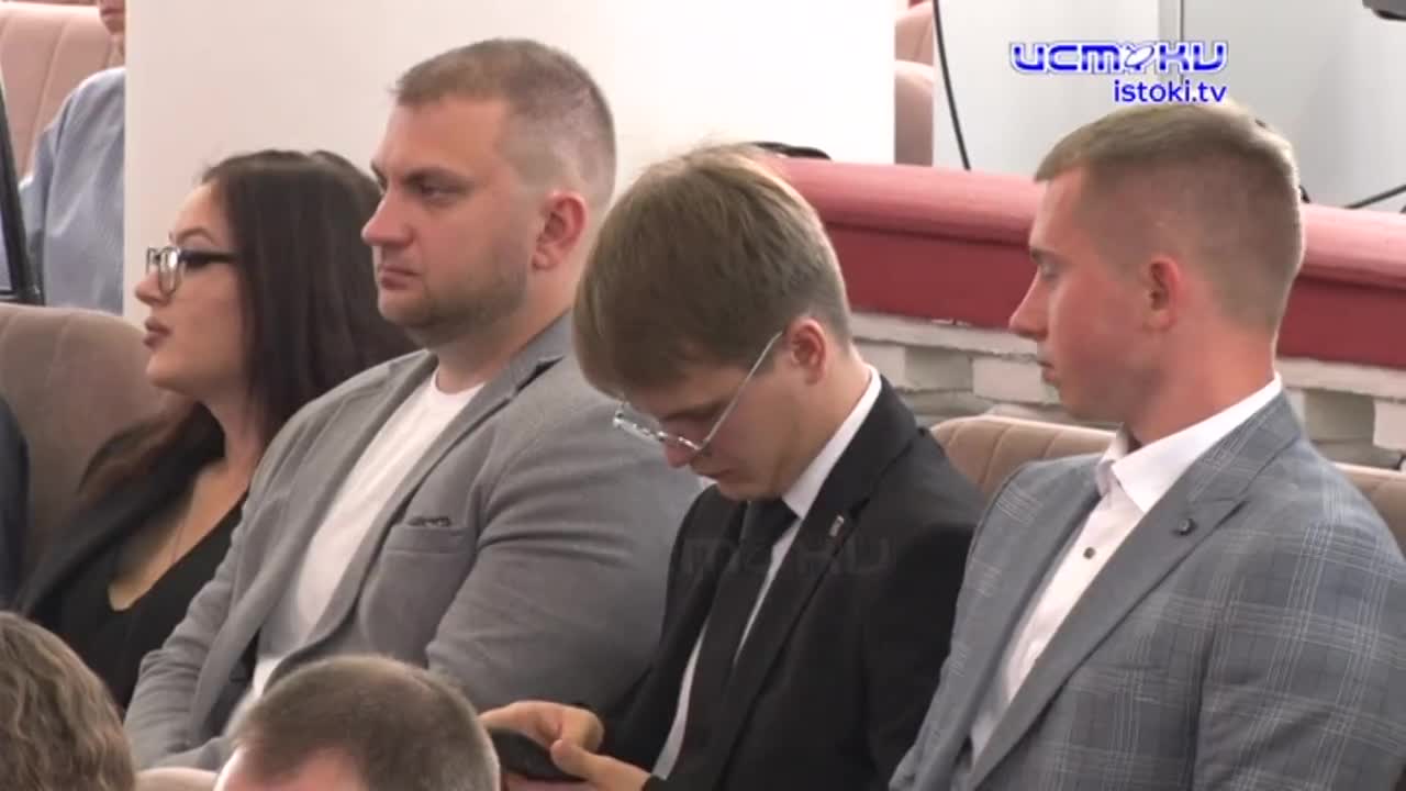 Экспресс-новости: задержан главврач областной клинической больницы, жители Лужков просят обеспечить безопасность детей, а на Наугорке жители неделю си...