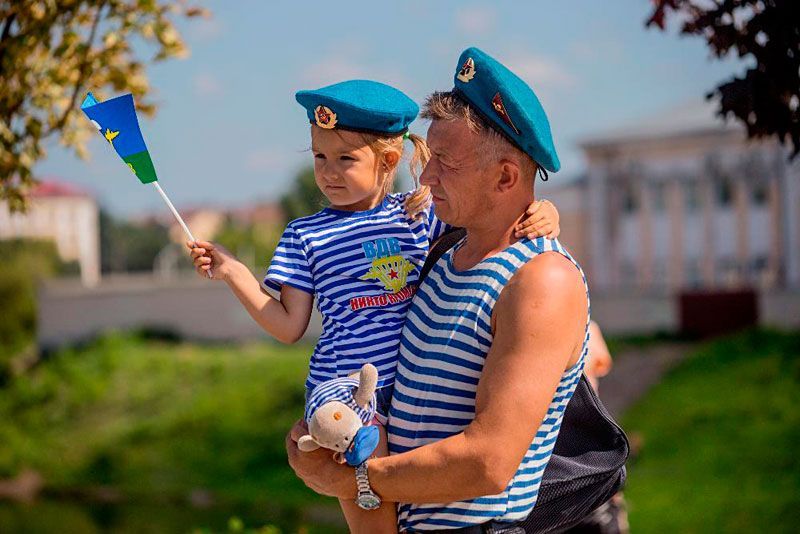 Орловские десантники отметили 91-ю годовщину со дня образования Воздушно-десантных войск