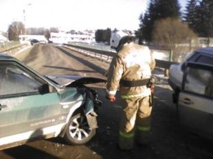 В Покровском районе столкнулись две «девяносто девятые»