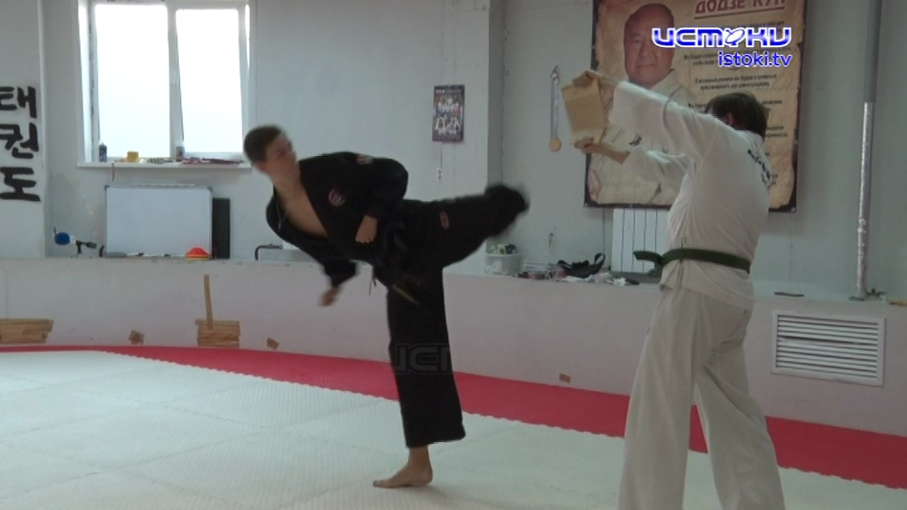 Тхэквондо как помощь детям в трудную минуту 