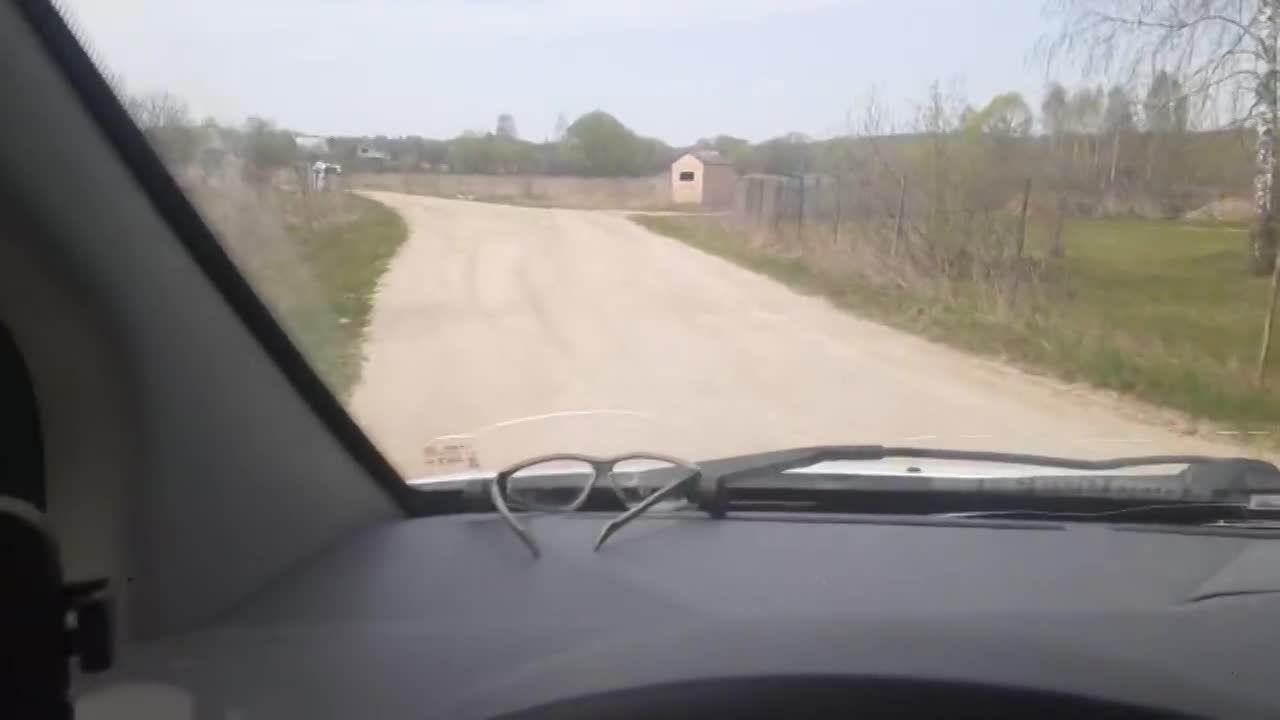 "Это специально, чтобы враг не прошёл": Житель п. Вязки Орловского МО высказался о местных дорогах