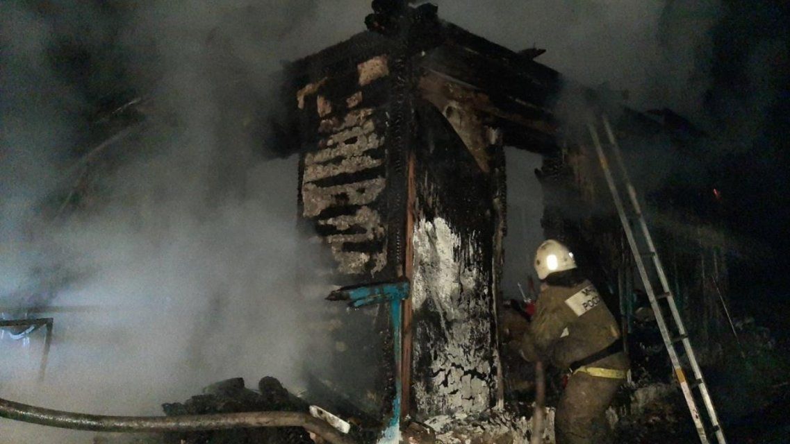 Трагедия в огне: 91-летняя жительница Орловщины погибла при пожаре в доме