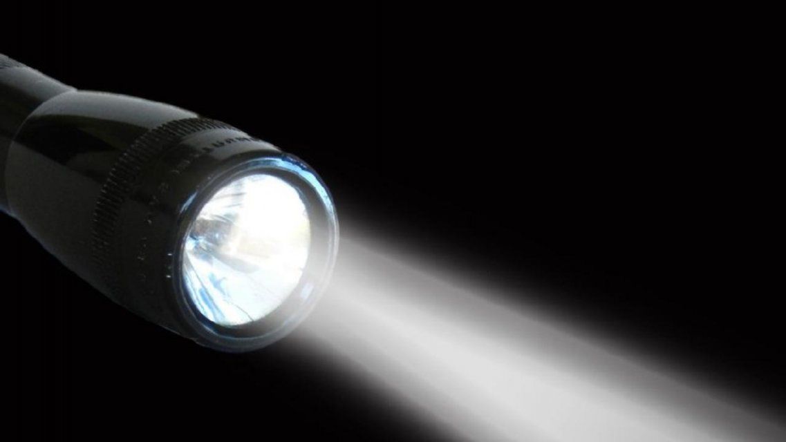 Орловские дети вынуждены ходить в школу с фонариками