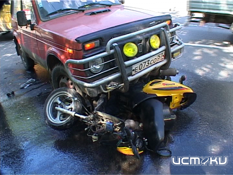 На водителей двухколесных управы нет! 