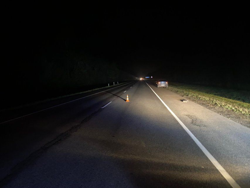На орловской трассе неизвестный водитель сбил пешехода и скрылся