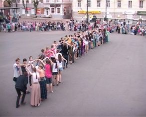 Хоровод - сакральный символ вселенского лада: Партия ЛДПР призывает нести народную культуру в массы