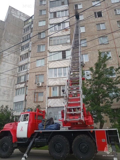 Сегодня утром в Орле во время пожара погиб мужчина