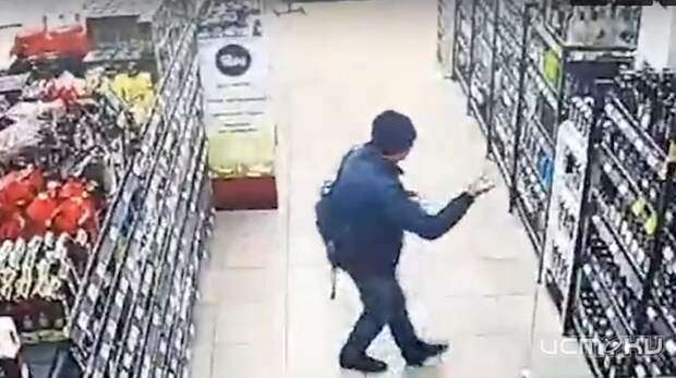 В Орле сотрудники супермаркета на ул. 8 Марта самостоятельно задержали грабителя