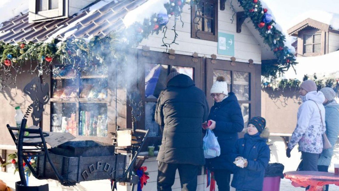 Летом в Орле будут торговать цветами в рождественских домиках