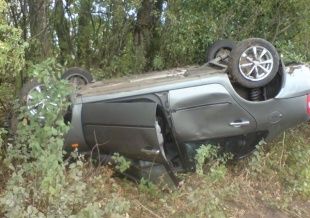 В Покровском районе автомобиль «Lada Kalina» вылетел в кювет