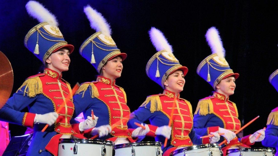 В прямом эфире Ретро FM в Орле — барабанщицы, попавшие в Книгу рекордов Гиннесса