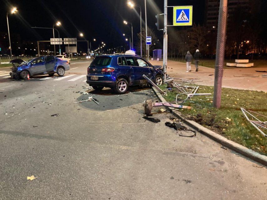В страшном ДТП в Санкт-Петербурге пострадали трое жителей Орловщины