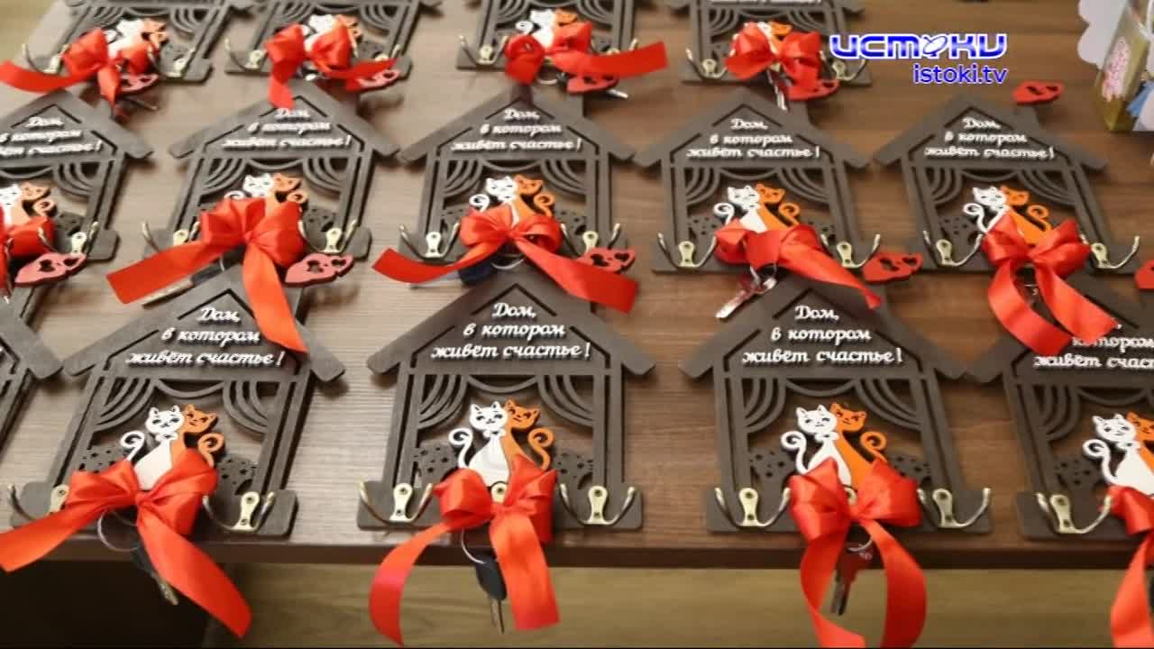 В "Спецавтобазе" не могут обойтись без ручного труда, но дворников в городе не хватает. Предприятию выделена дополнительная финансовая поддержка для б...