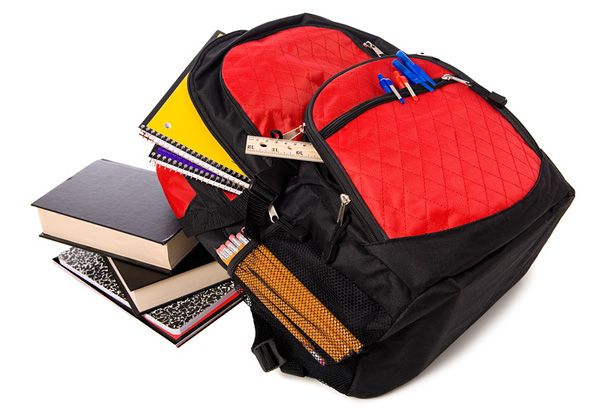 Рюкзак с учебниками около подъезда на ул. Лескова растревожил орловчан