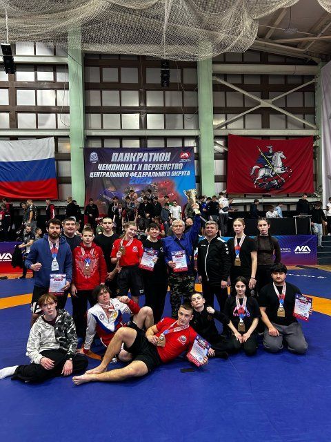 Орловские спортсмены стали обладателями медалей окружных соревнований по панкратиону