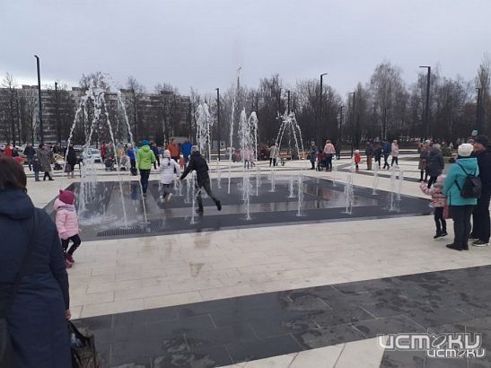 Открытия фонтана на площади Содружества орловчане не дождались