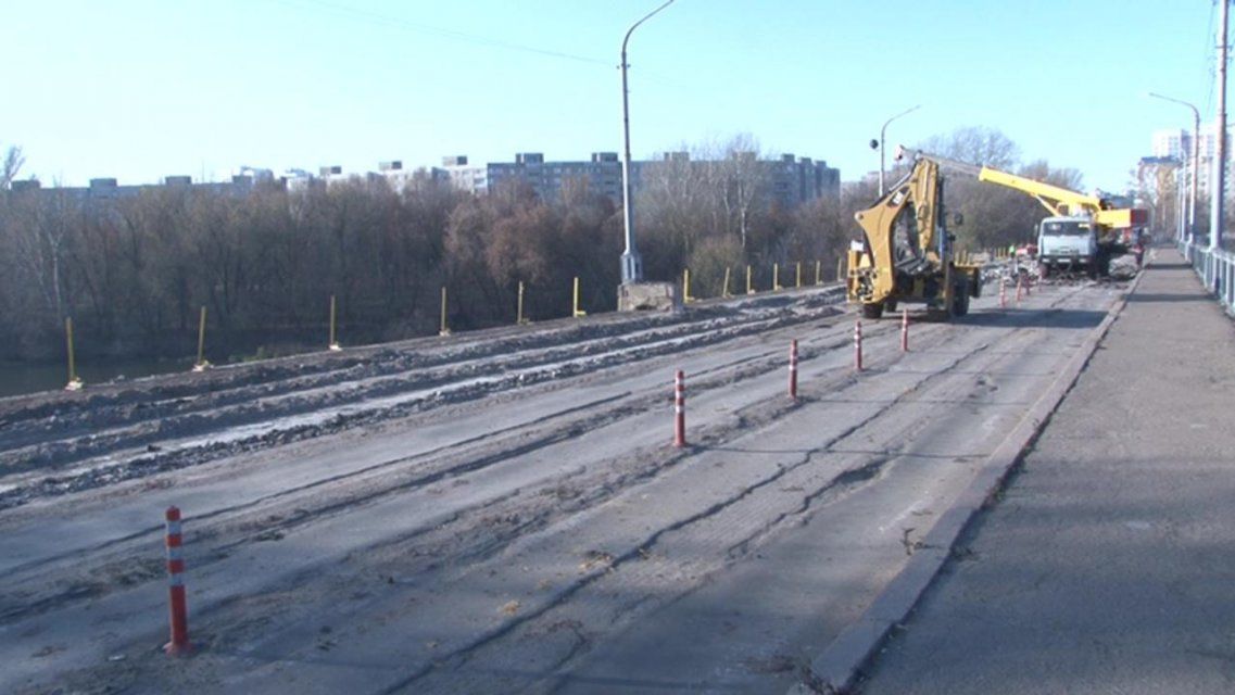 Белгородского подрядчика обвинили в нарушениях при ремонте моста Дружбы в Орле
