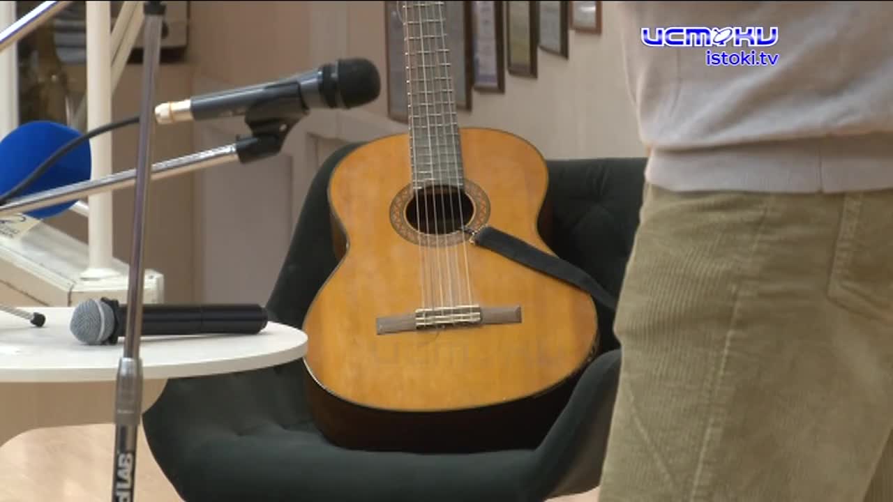 В Бунинке состоялась творческая встреча с поэтом и композитором Виктором Леонидовым.