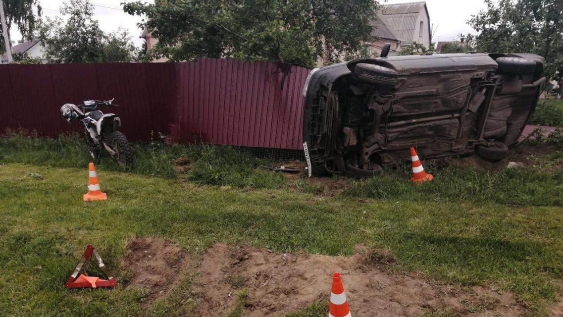 Нашли друг друга: в Орле пьяный автолюбитель и лишенный прав байкер попали в ДТП