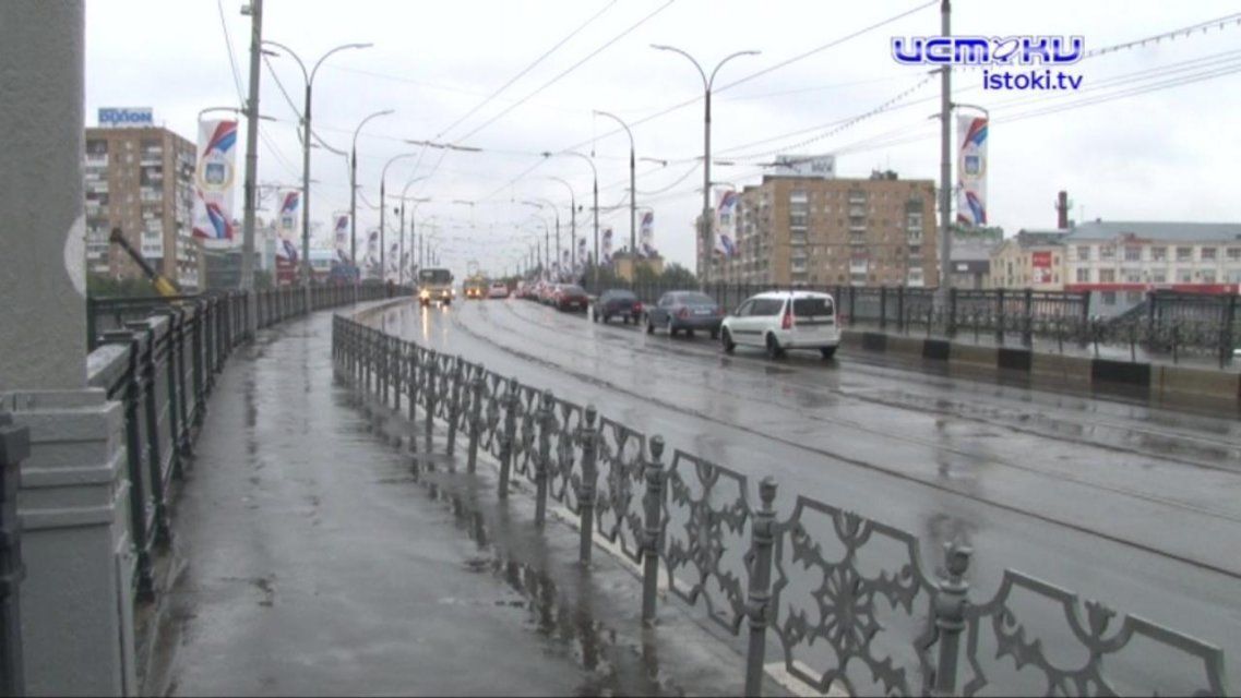 Красный мост потерял подрядчика, а Клычков заявил, что играть кадрами в медицине нельзя