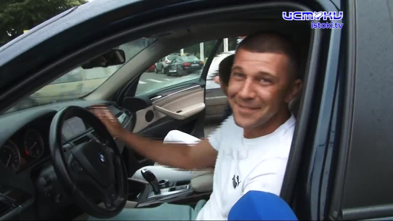 Нарушившим правила тонировки автомобилей водителям грозит не только штраф, но и административный арест.