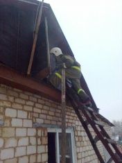 В Верховском районе в пожаре погибли бабушка и ее двухлетний внук