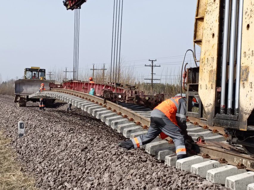 Железнодорожники приступили к ремонту самого протяженного участка пути в Орловской области