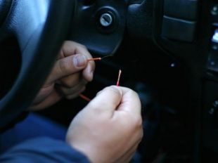 Угнанную у краснозоренца иномарку нашли в Ливнах