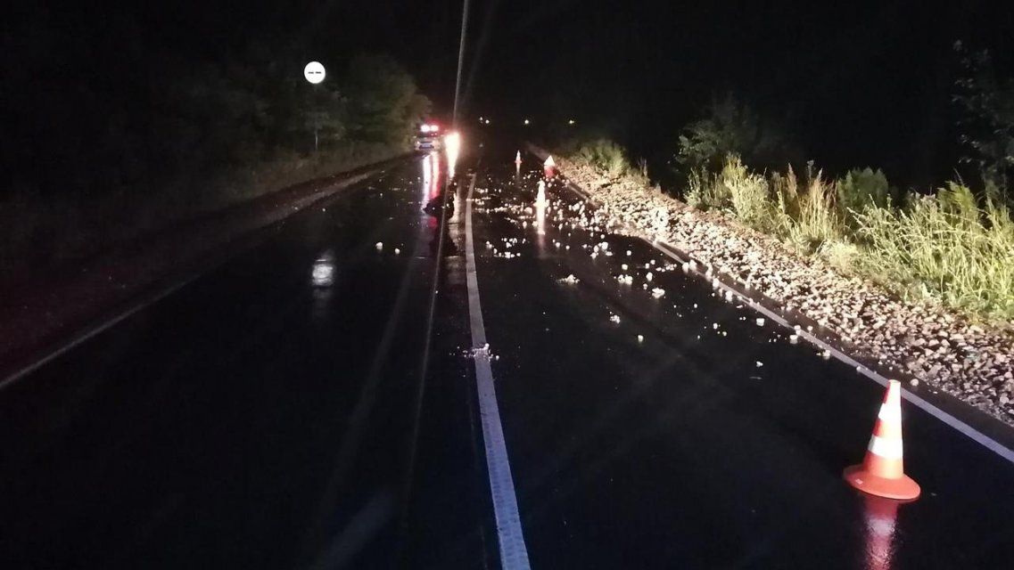 Под Орлом «Лифан» вылетел с трассы в кювет