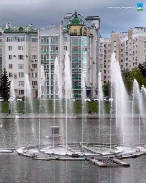 В Орле взлетели "Крылья Орла": самый большой фонтан ЦФО открыл сезон! 