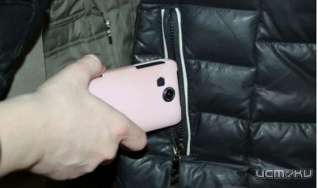 20-летний орловчанин украл телефон у родственницы и продал его