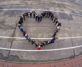 Вчера в Орле прошел флешмоб "Поставь лайк Орлу"