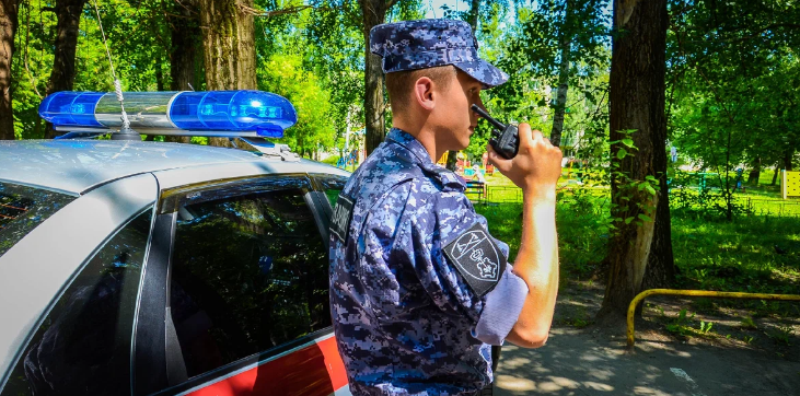 Двое парней оказались в отделе полиции за дебош в пивбаре в Орле