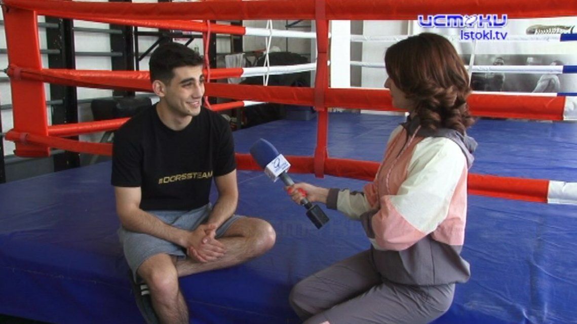 Орловчанин дебютировал в лиге боёв на голых кулаках