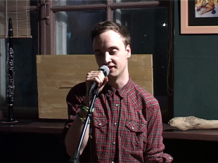 Электричество поэзии – эмоции: в Орле прошел поэтический вечер Владимира Тока