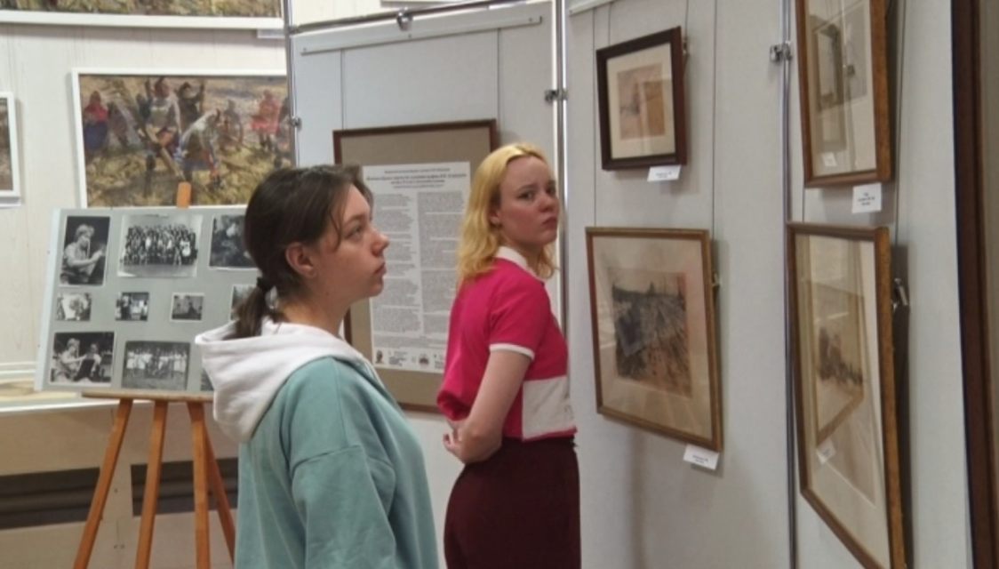 «Женские образы в творчестве художника-графика Лучининой». В преддверии 8 марта выставка 1-го декана орловского худграфа открылась в мемориальной мастерской Андрея Курнакова