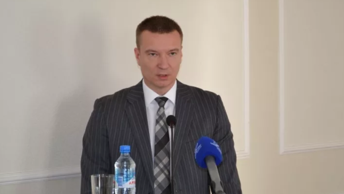 Глава депздрава Иван Залогин рассказал, как орловчанам быть с алкоголем между прививками от COVID-19