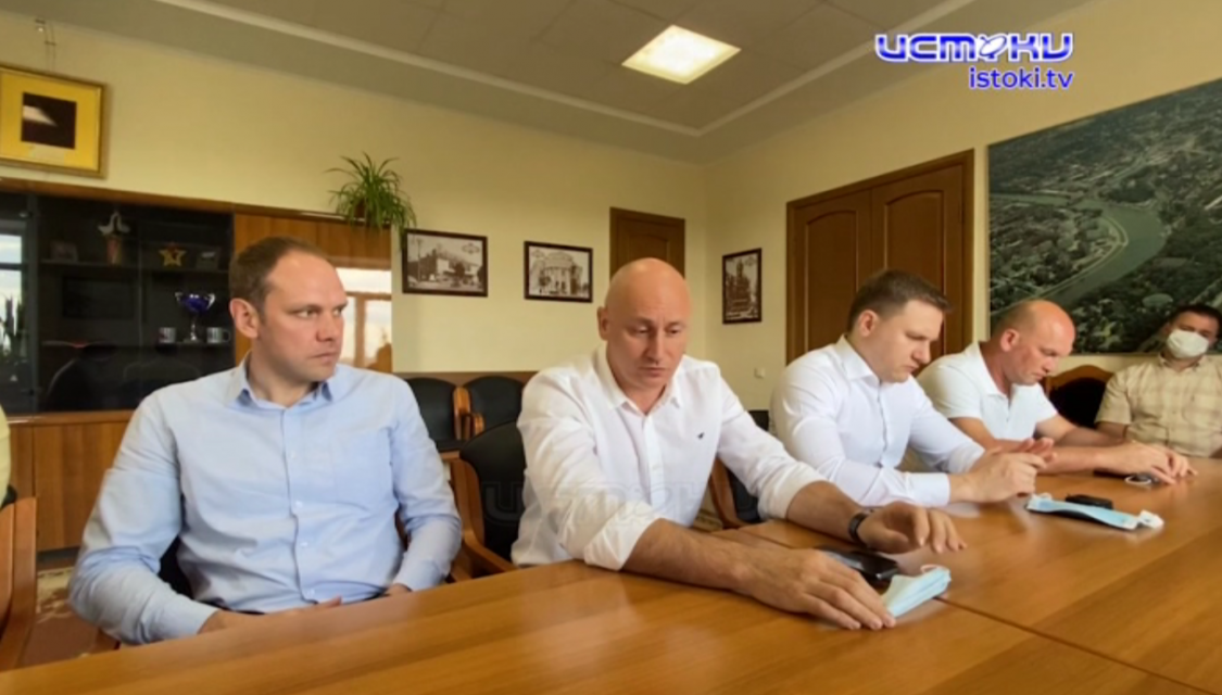 Почему власти закрывают глаза на серьезные городские проблемы? Найти ответ на этот вопрос «Справедливая команда» пыталась у председателя горсовета 