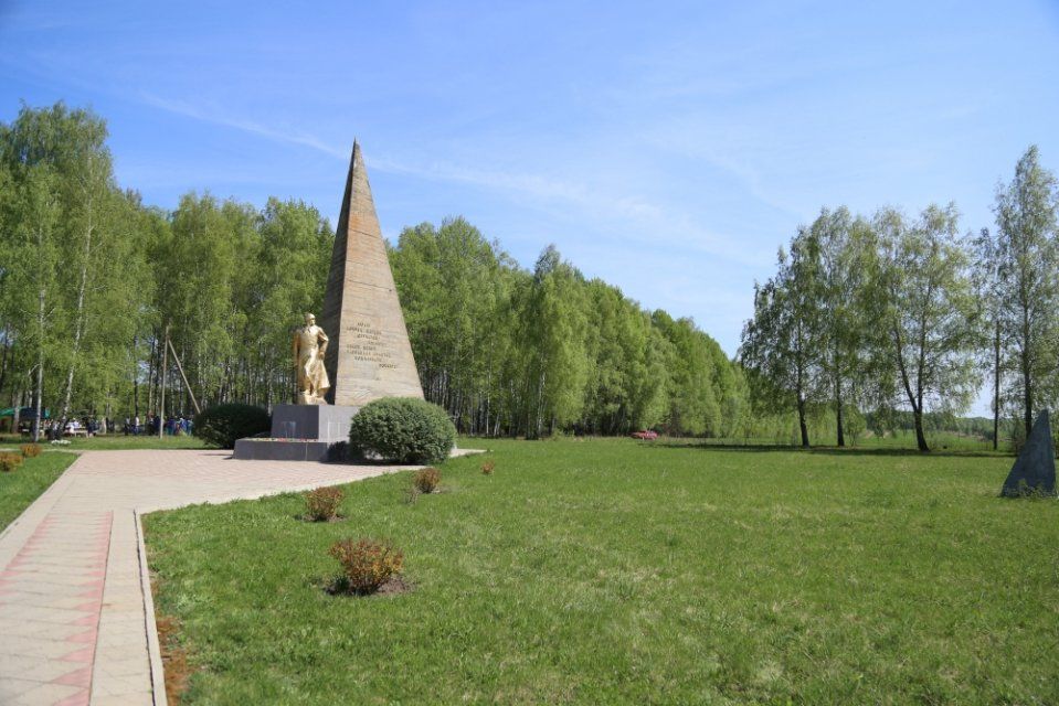 На Орловщине иностранным студентам показали места боевой славы 