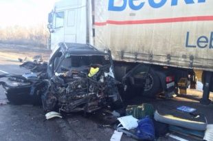 Под Воронежем произошло страшное ДТП с участием орловского грузовика