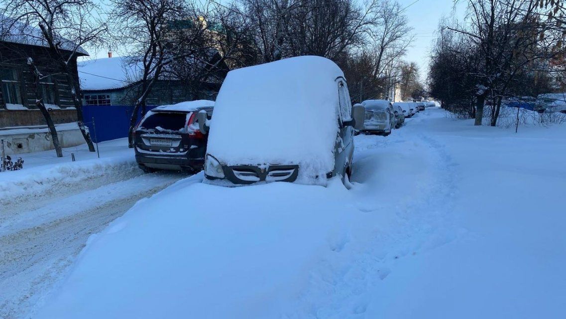 Большинство орловчан считает, что с утра дороги не чищены, техники по городу не видно
