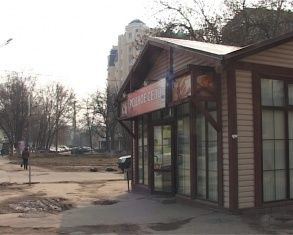 Новости за 90 секунд: злоумышленники грабят открытые квартиры, пешеходы нарушают ПДД в два раза чаще водителей, а "Родное село" на Тургенева должны снести