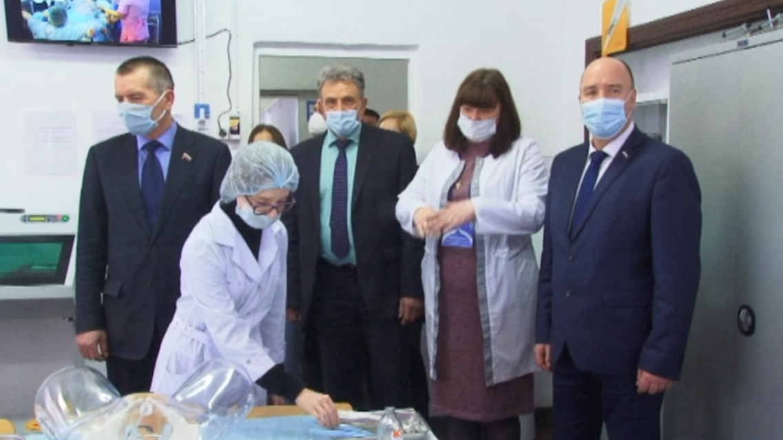 На днях в медицинский колледж наведались руководители Орловского облсовета