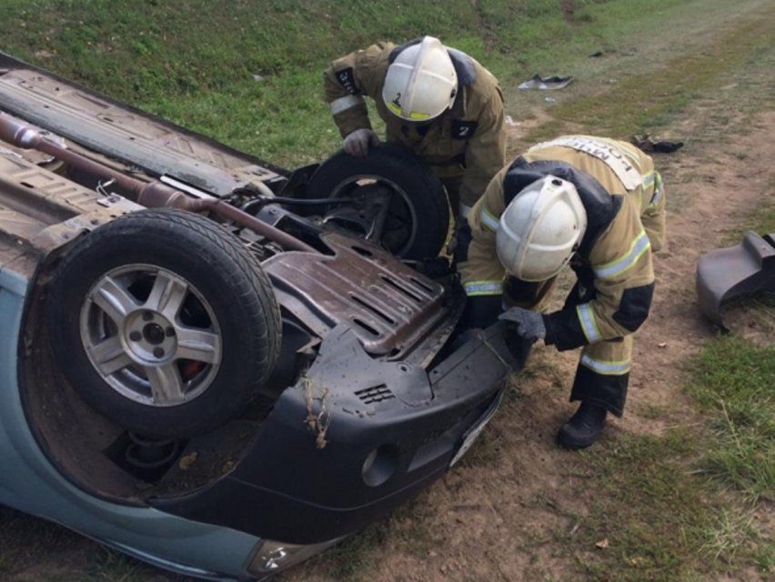 ДТП с переворотом: под Орлом пострадали два пассажира иномарки
