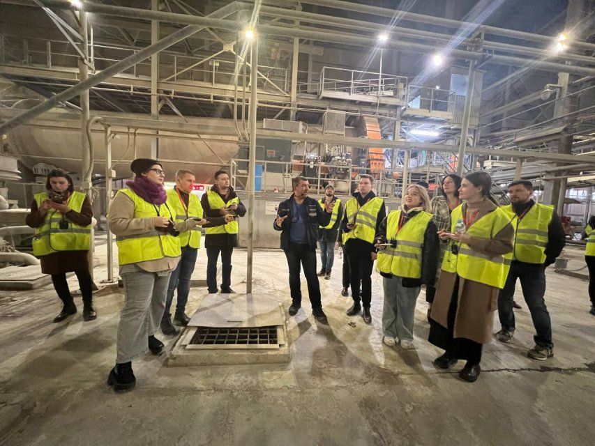 Производство плитки: воспроизведение природных материалов, велопарковки и «черепахи» с «оленями»