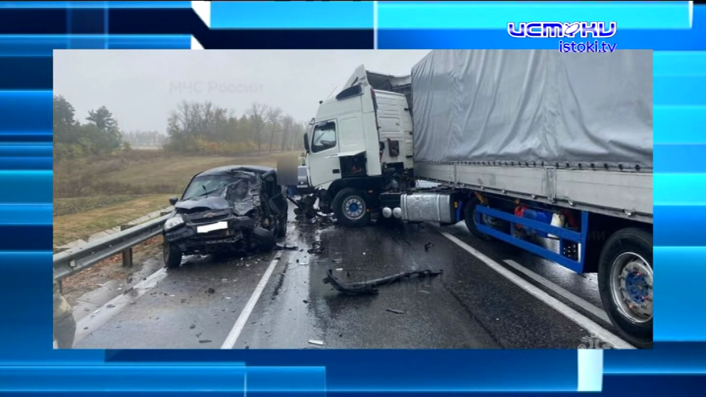 Экспресс-новости: ЦУМ оцепили, вступил в силу приговор по делу о госизмене, а "Умному дому" грозит уголовное дело