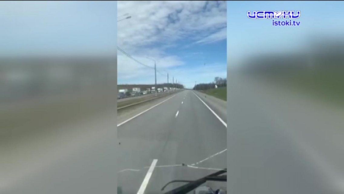 «Ни конца, ни края»: орловский водитель пожаловался на пробки со стороны Москвы