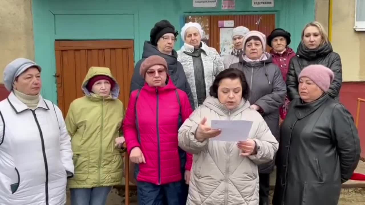 В Орле жители улицы Орловских партизан записали видеообращение к главе СК РФ Александру Бастрыкину с просьбой остановить беспредел чиновников