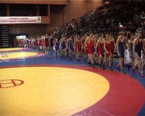 В Орле прошел турнир по вольной борьбе