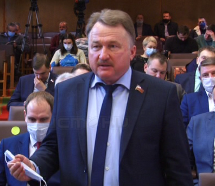 Мэр Орла пожаловался на депутата из-за вопроса "Как можно ставить лису охранять птицеферму?". Поведение Рыбакова признали некорректным